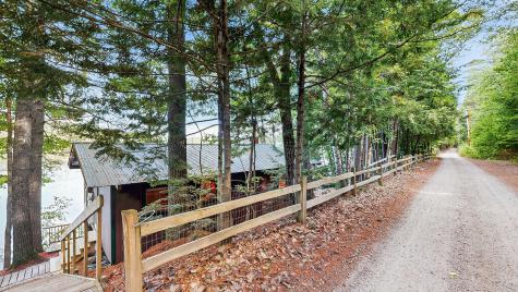 341 Narrow Gauge Trail Hiram ME 04041