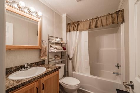 23 Kapote Drive Norway ME 04268