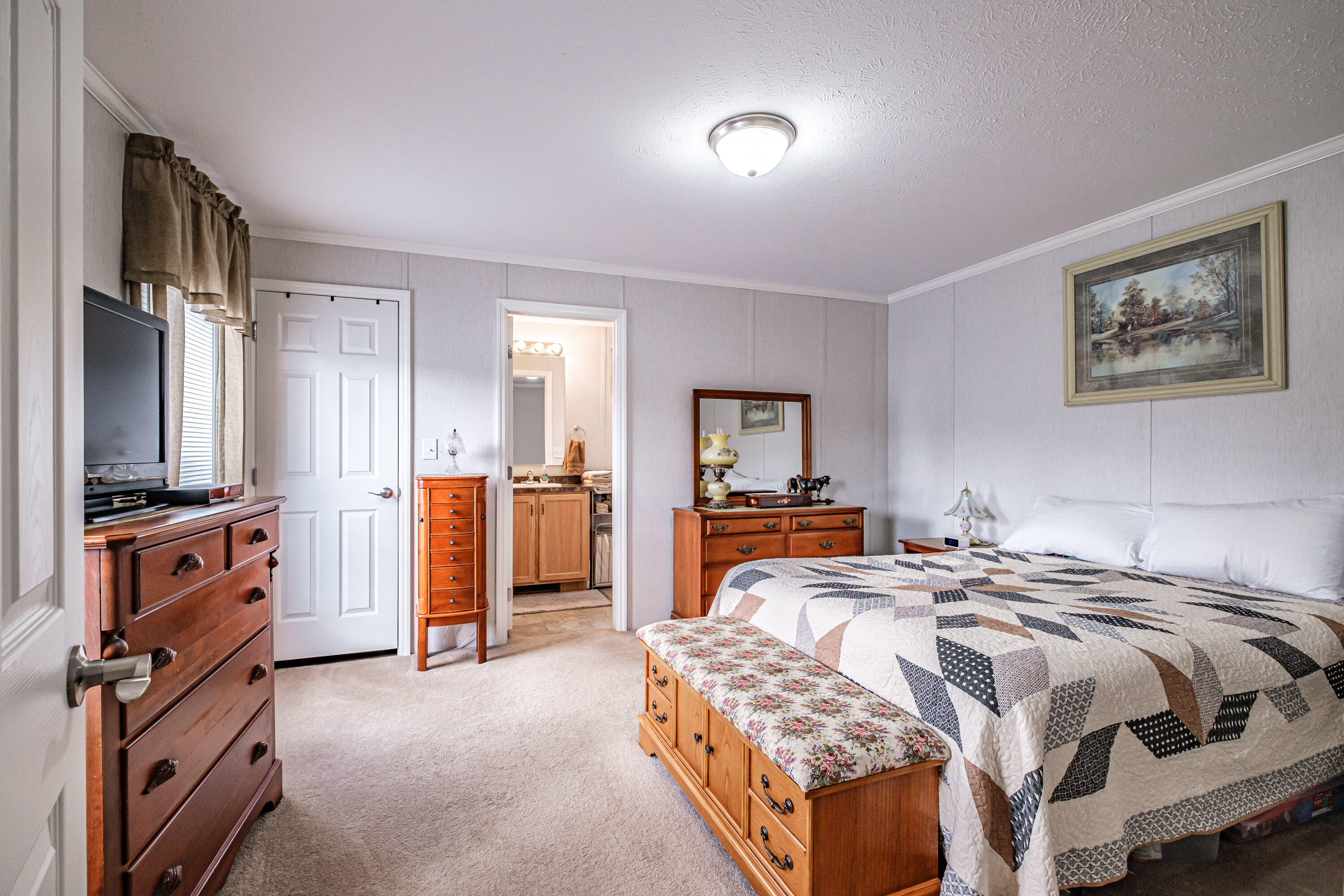 23 Kapote Drive Norway ME 04268