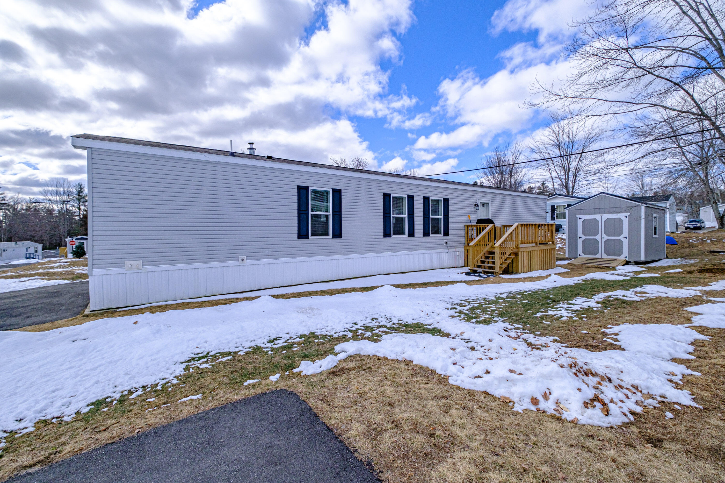 23 Kapote Drive Norway ME 04268