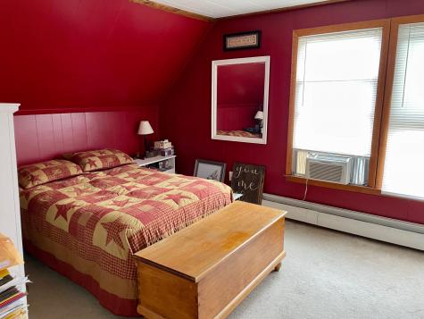 21 Mill Street Oxford ME 04270