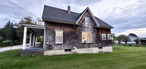21 Mill Street Oxford ME 04270