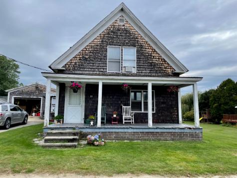 21 Mill Street Oxford ME 04270