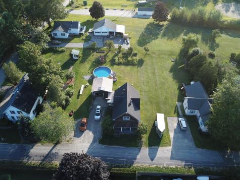 21 Mill Street Oxford ME 04270