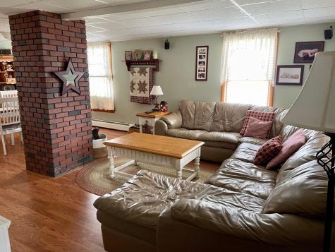 21 Mill Street Oxford ME 04270