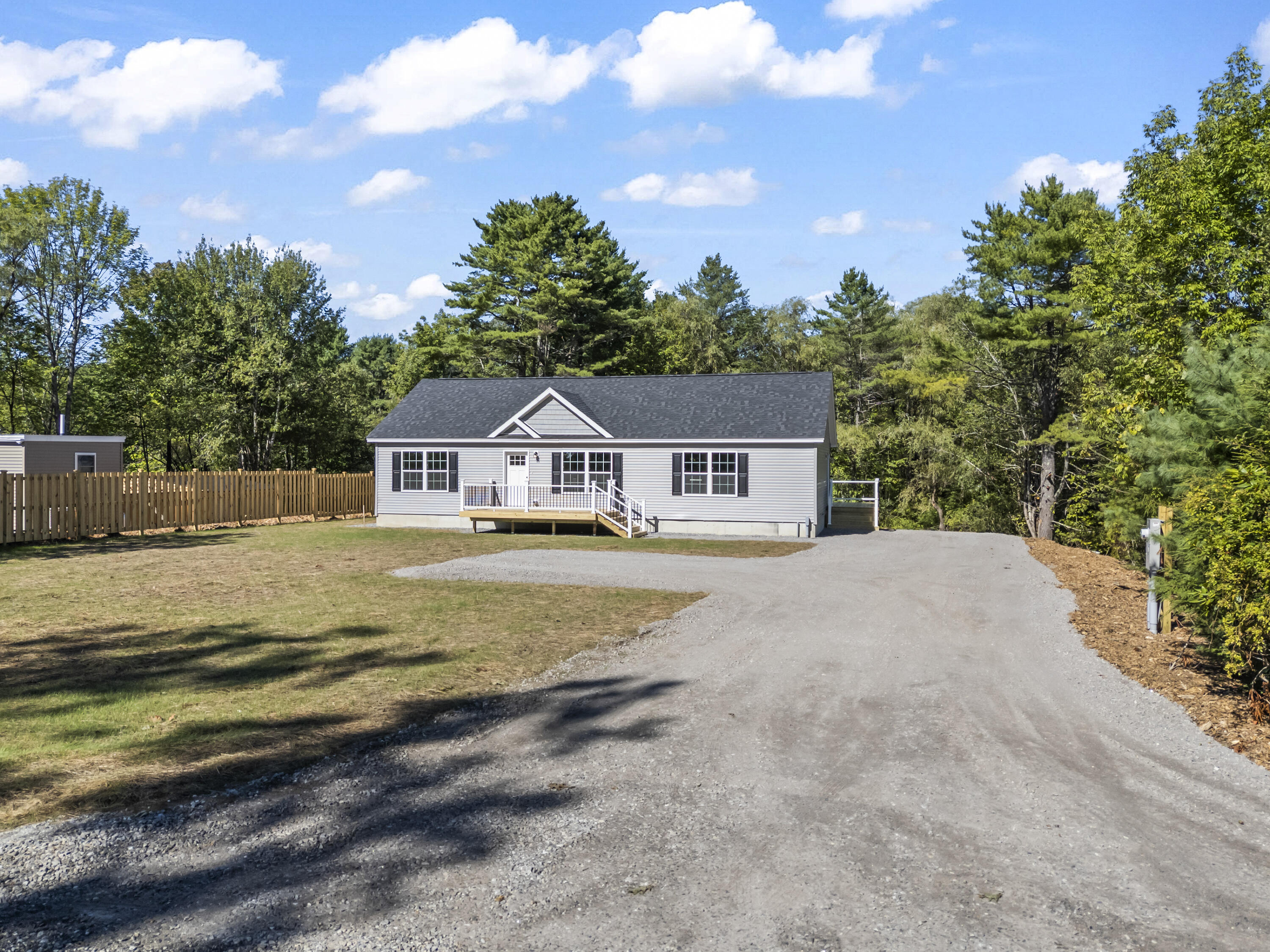 744 Ridge Road Bowdoinham ME 04008