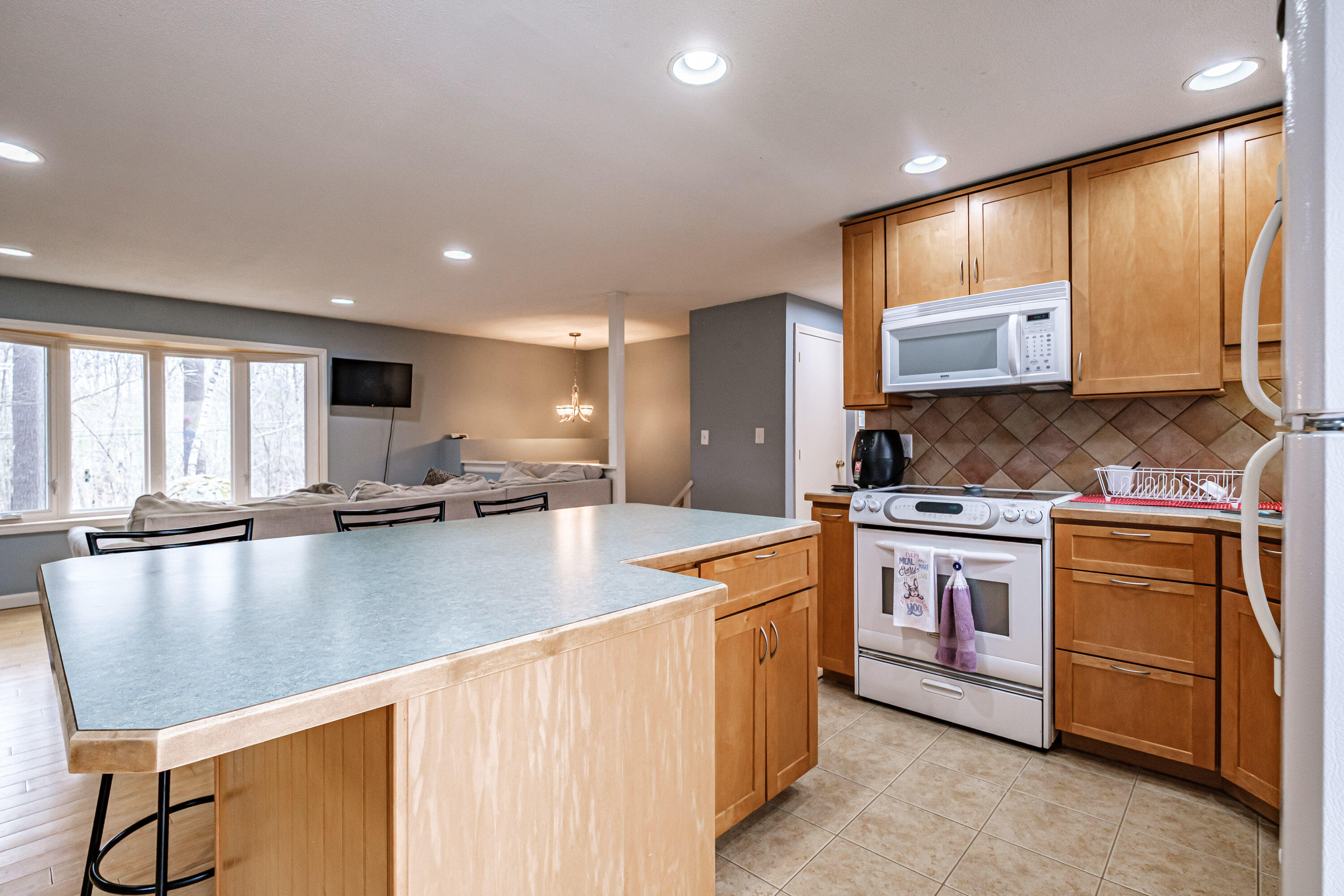 71 Egypt Road Gray ME 04039