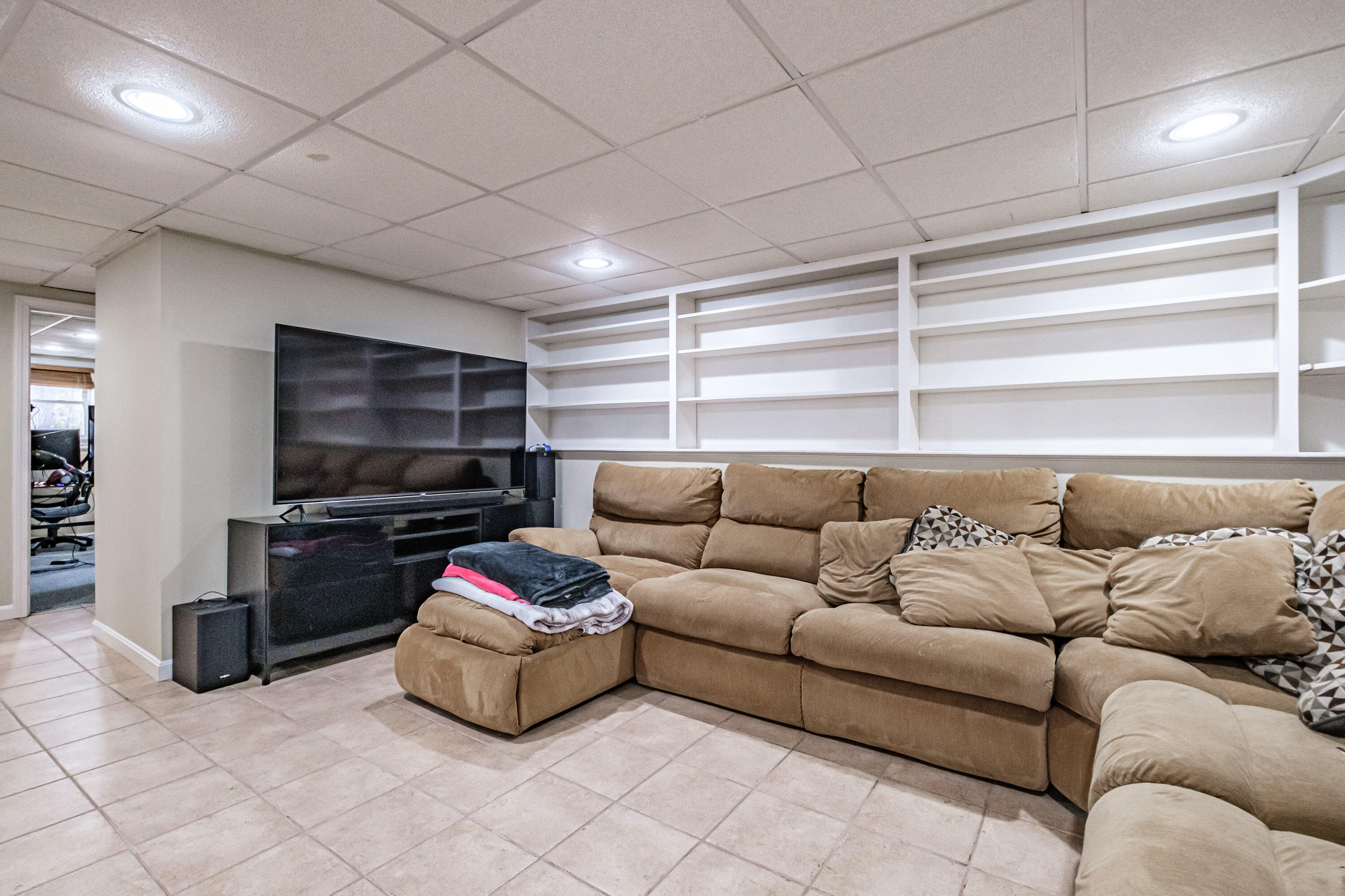 71 Egypt Road Gray ME 04039