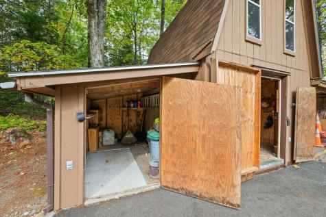 451 Levenseller Road Holden ME 04429