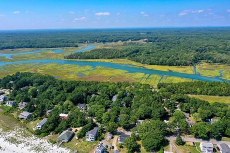 21-23 Waterside Lane Kennebunkport ME 04046