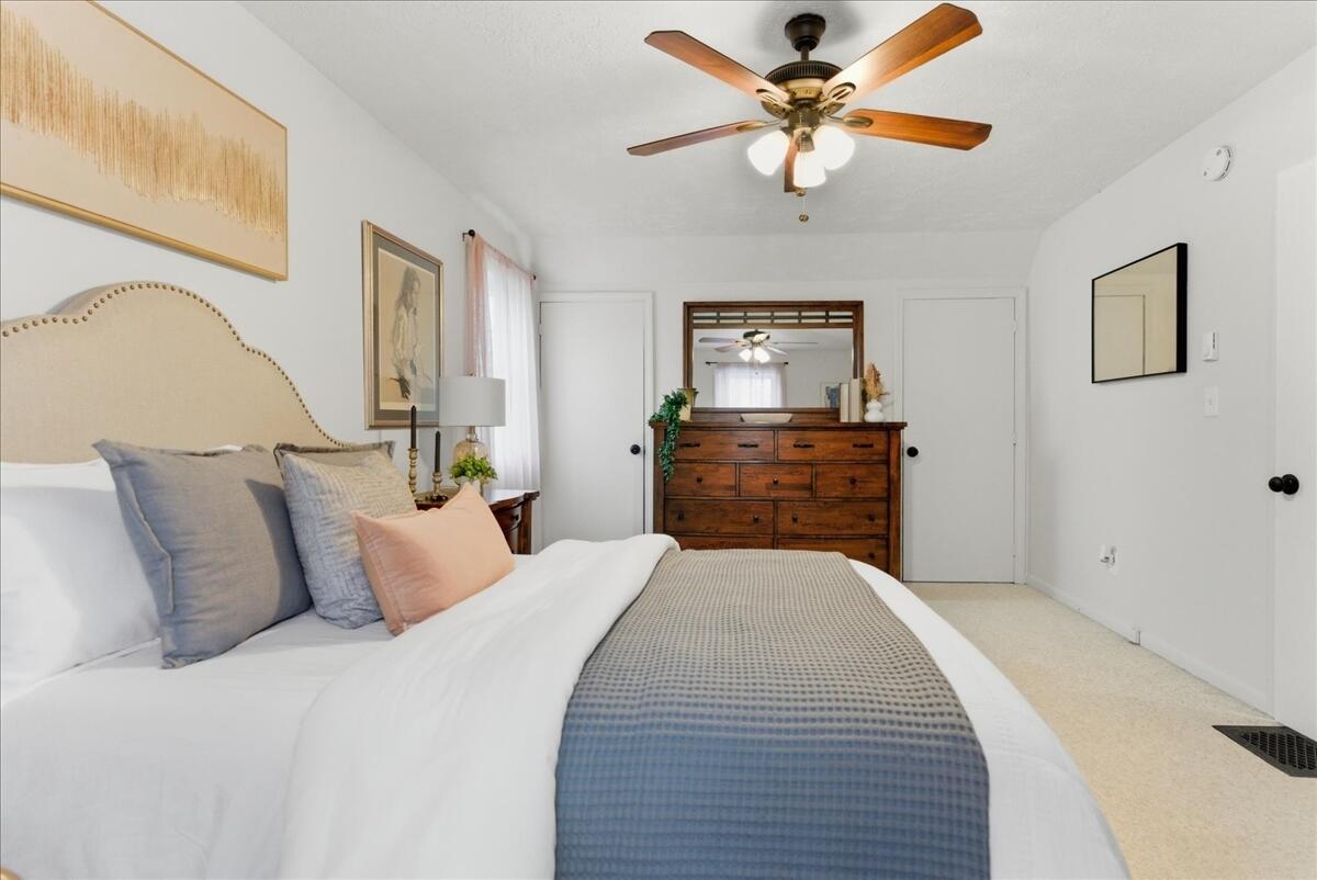 216 Cook Street Auburn ME 04210