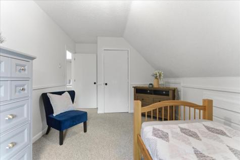216 Cook Street Auburn ME 04210
