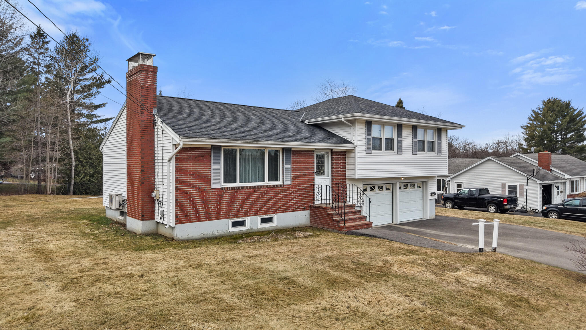 31 Sunset Strip Brewer ME 04412