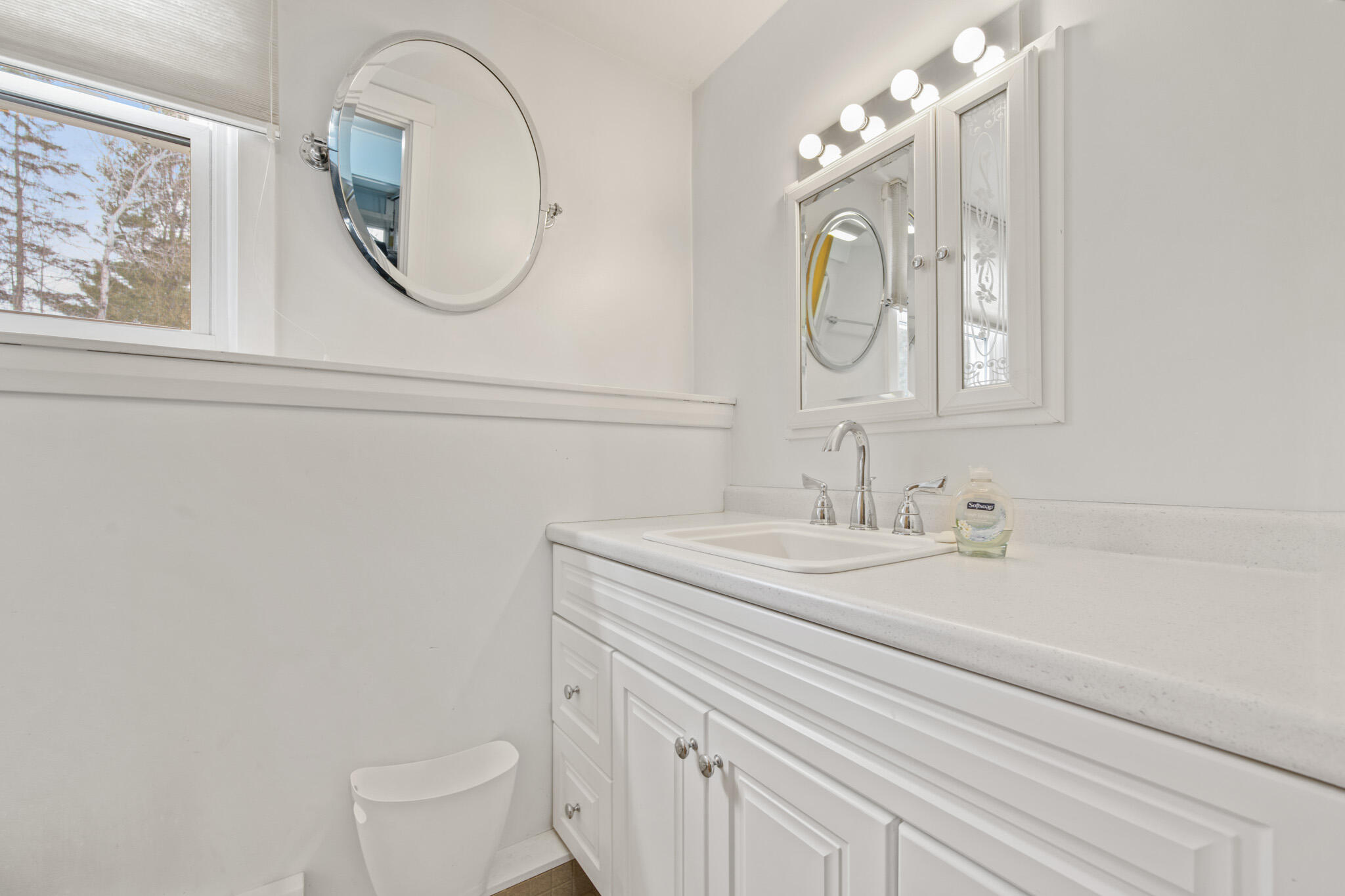 31 Sunset Strip Brewer ME 04412