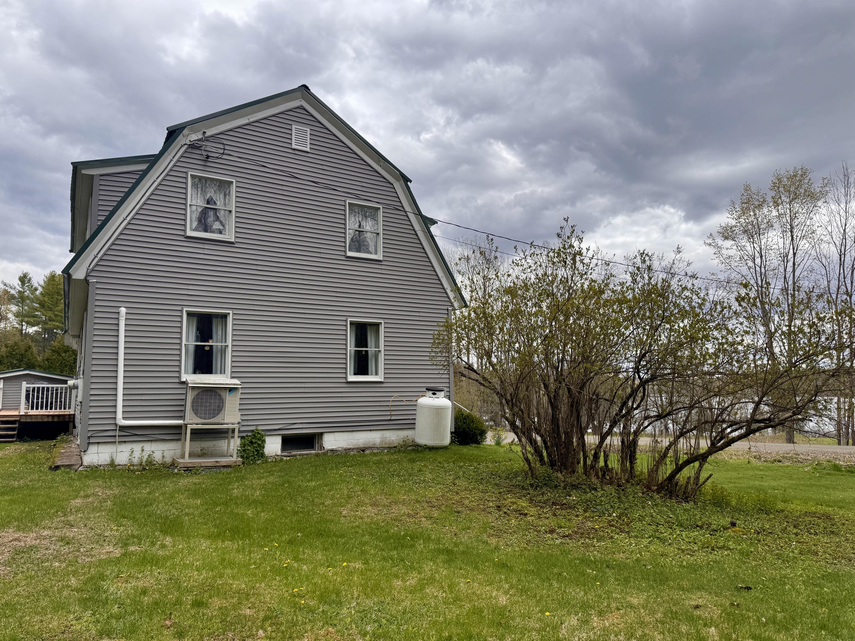 17 Old Pond Road Dexter ME 04930