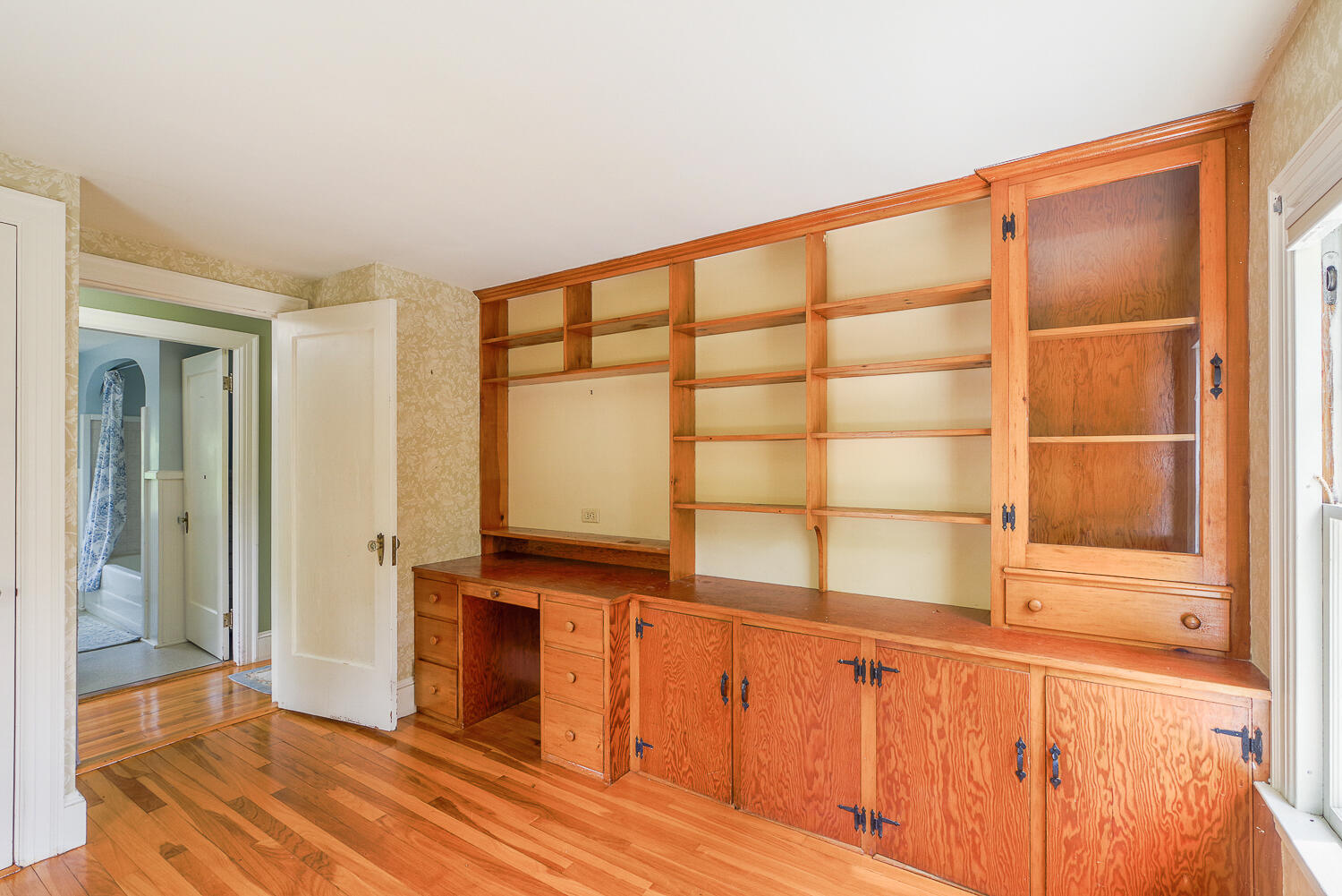 69 W Meadow Road Rockland ME 04841