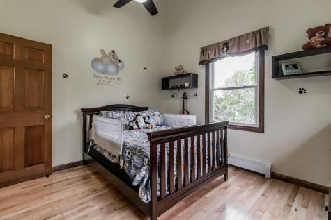 32 Hilltop Avenue Lewiston ME 04240