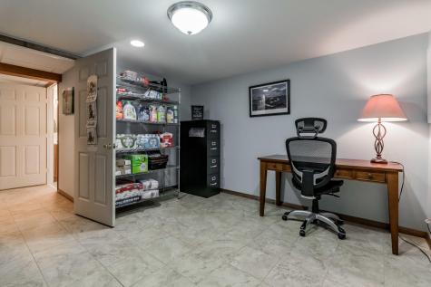 32 Hilltop Avenue Lewiston ME 04240