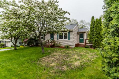 32 Hilltop Avenue Lewiston ME 04240