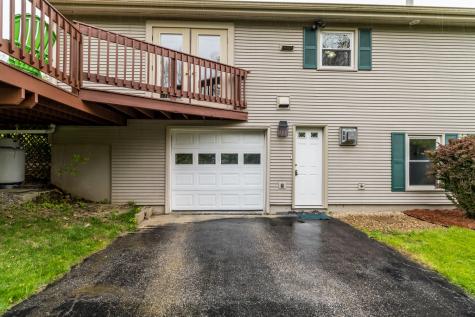 32 Hilltop Avenue Lewiston ME 04240