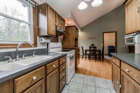 32 Hilltop Avenue Lewiston ME 04240