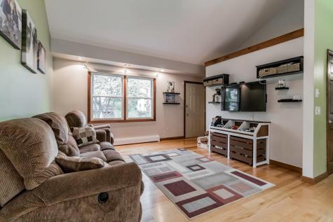 32 Hilltop Avenue Lewiston ME 04240