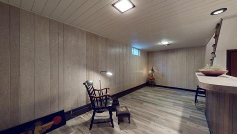 21 Woodside Drive Lewiston ME 04240