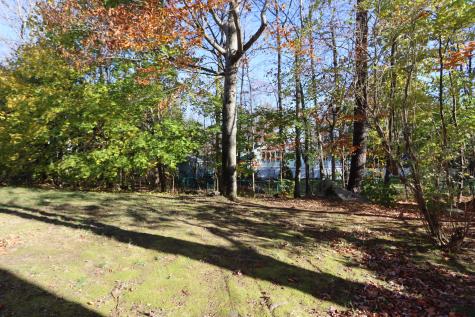 21 Woodside Drive Lewiston ME 04240