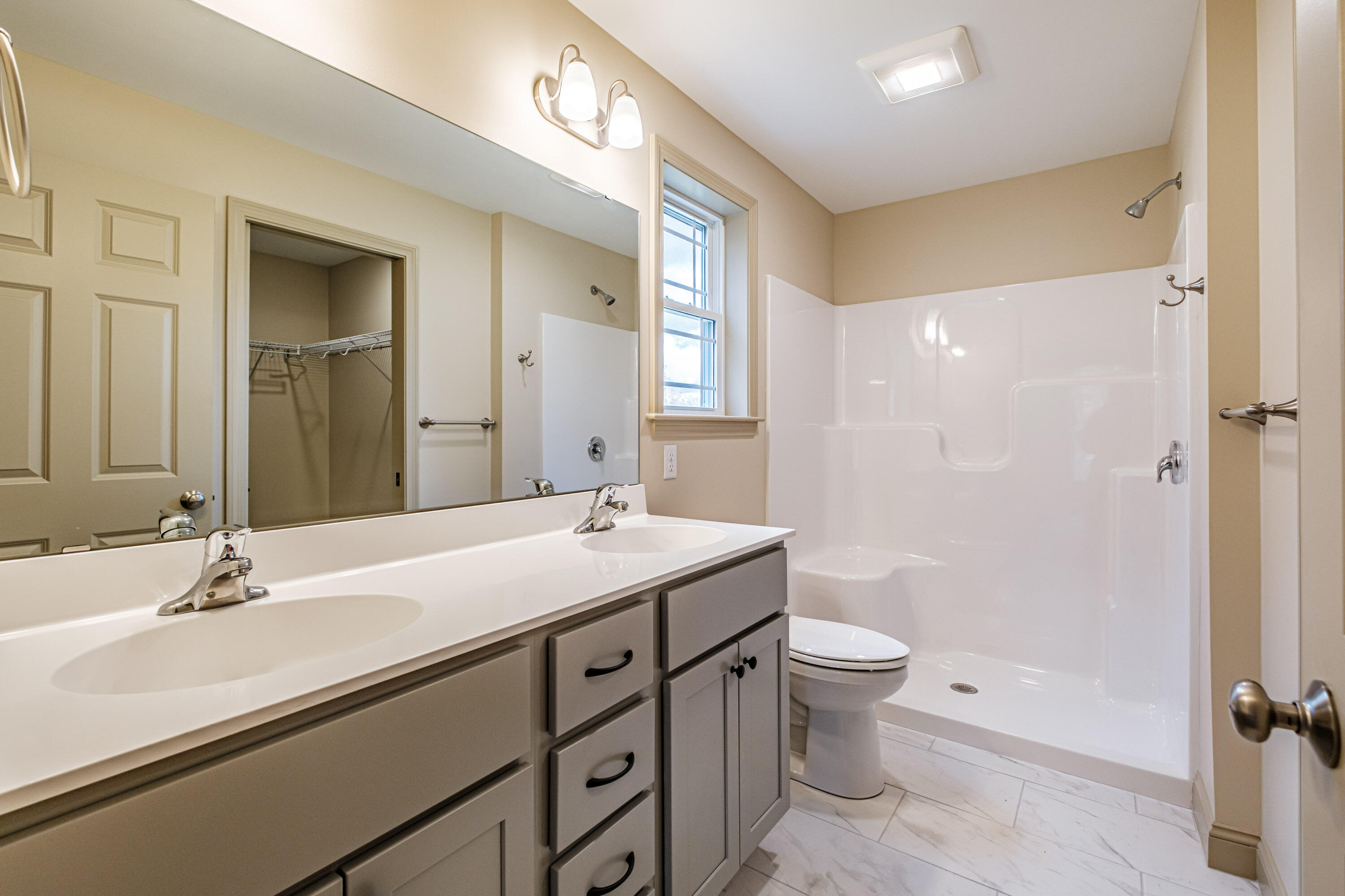 33 Woodbrey Lane Standish ME 04084