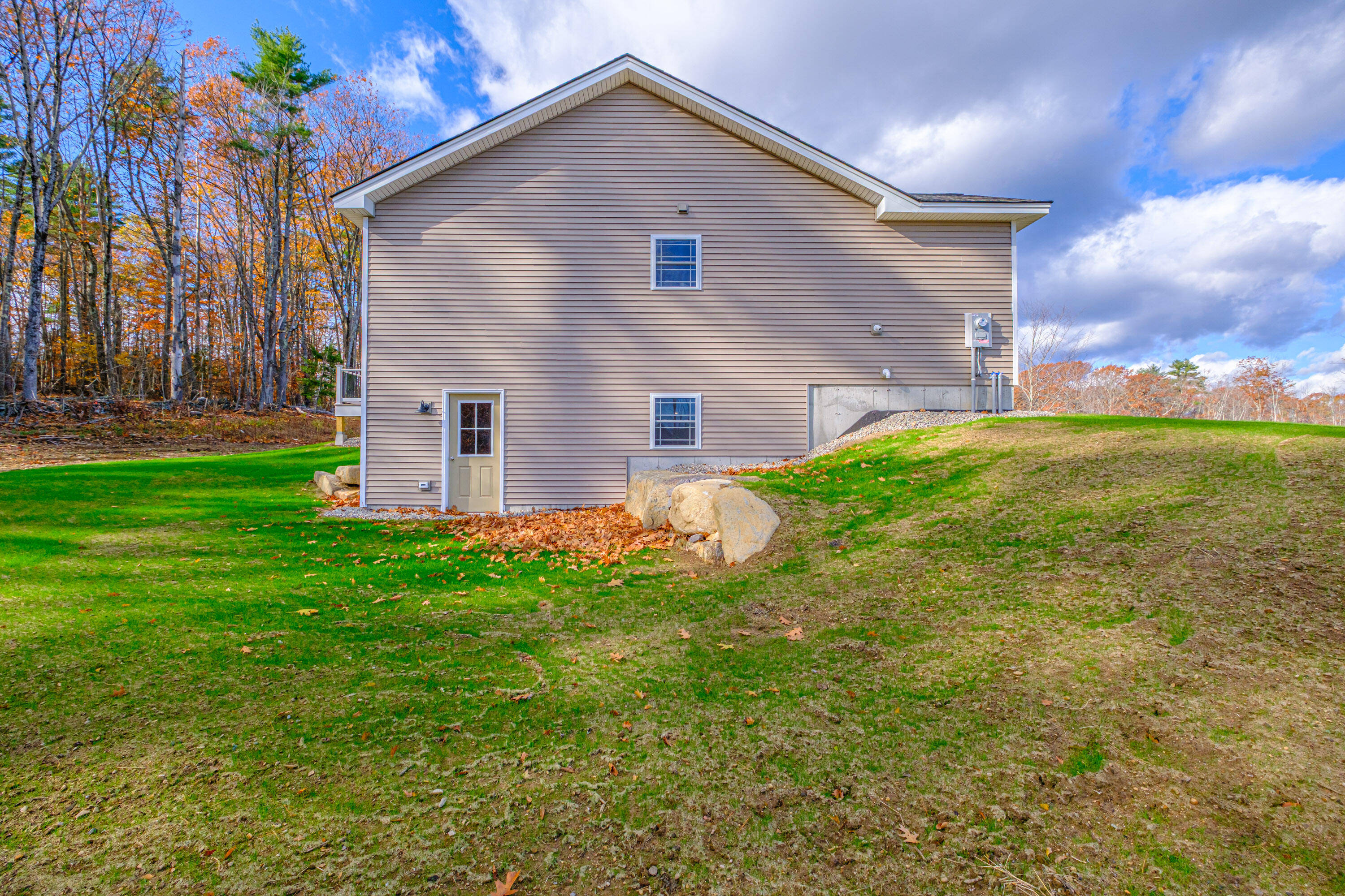 33 Woodbrey Lane Standish ME 04084