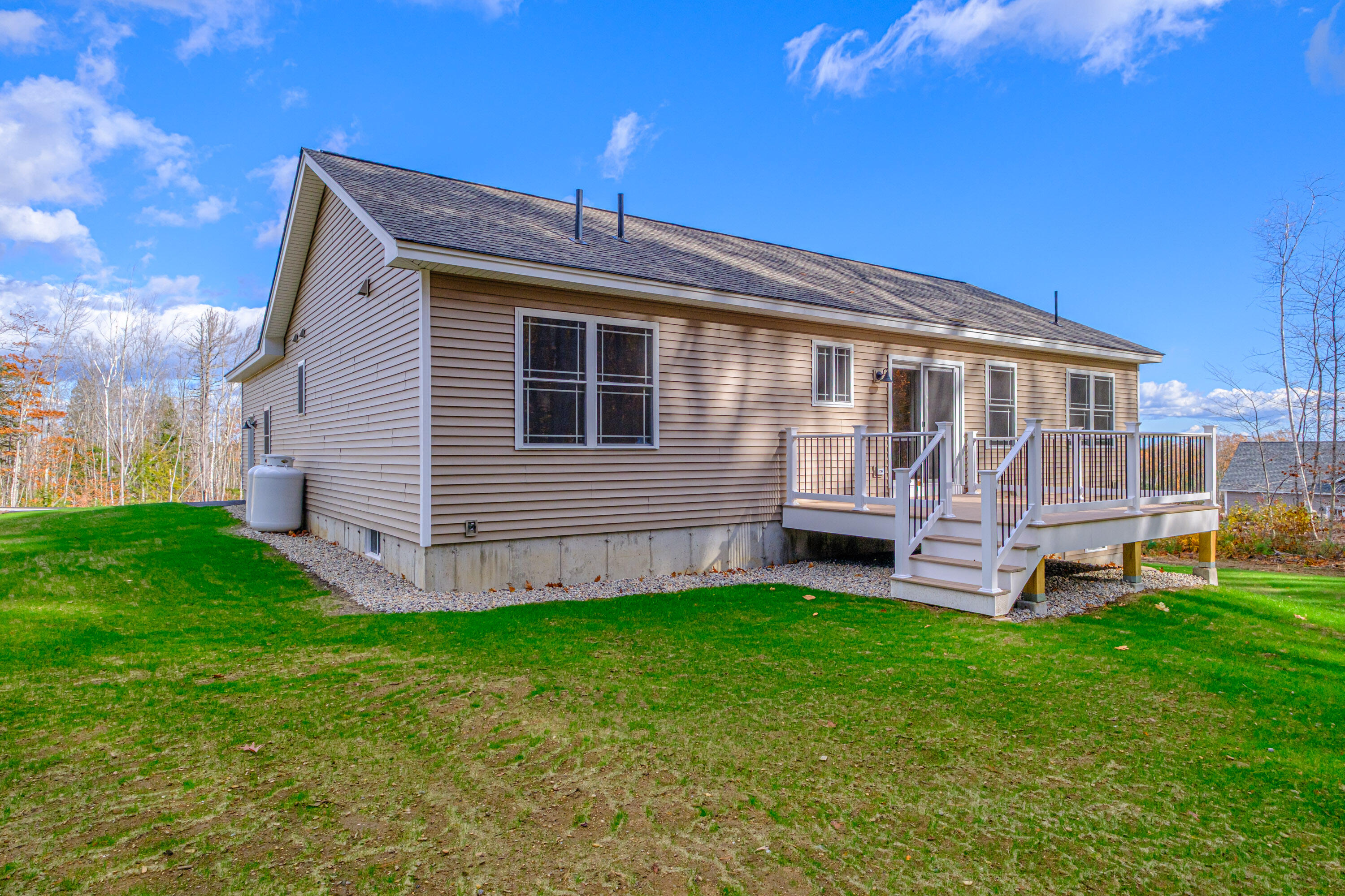 33 Woodbrey Lane Standish ME 04084