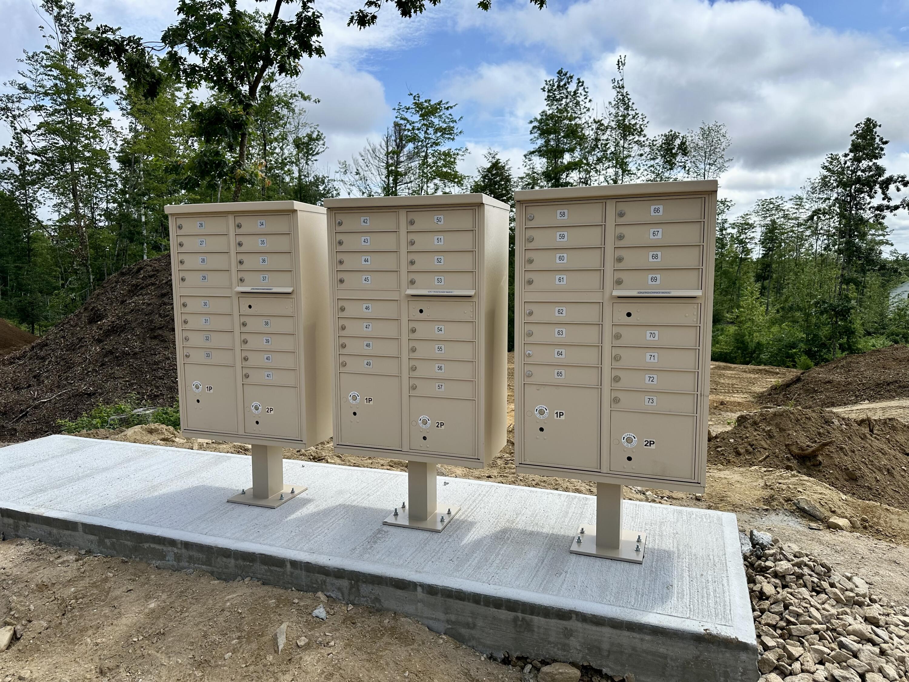 33 Woodbrey Lane Standish ME 04084