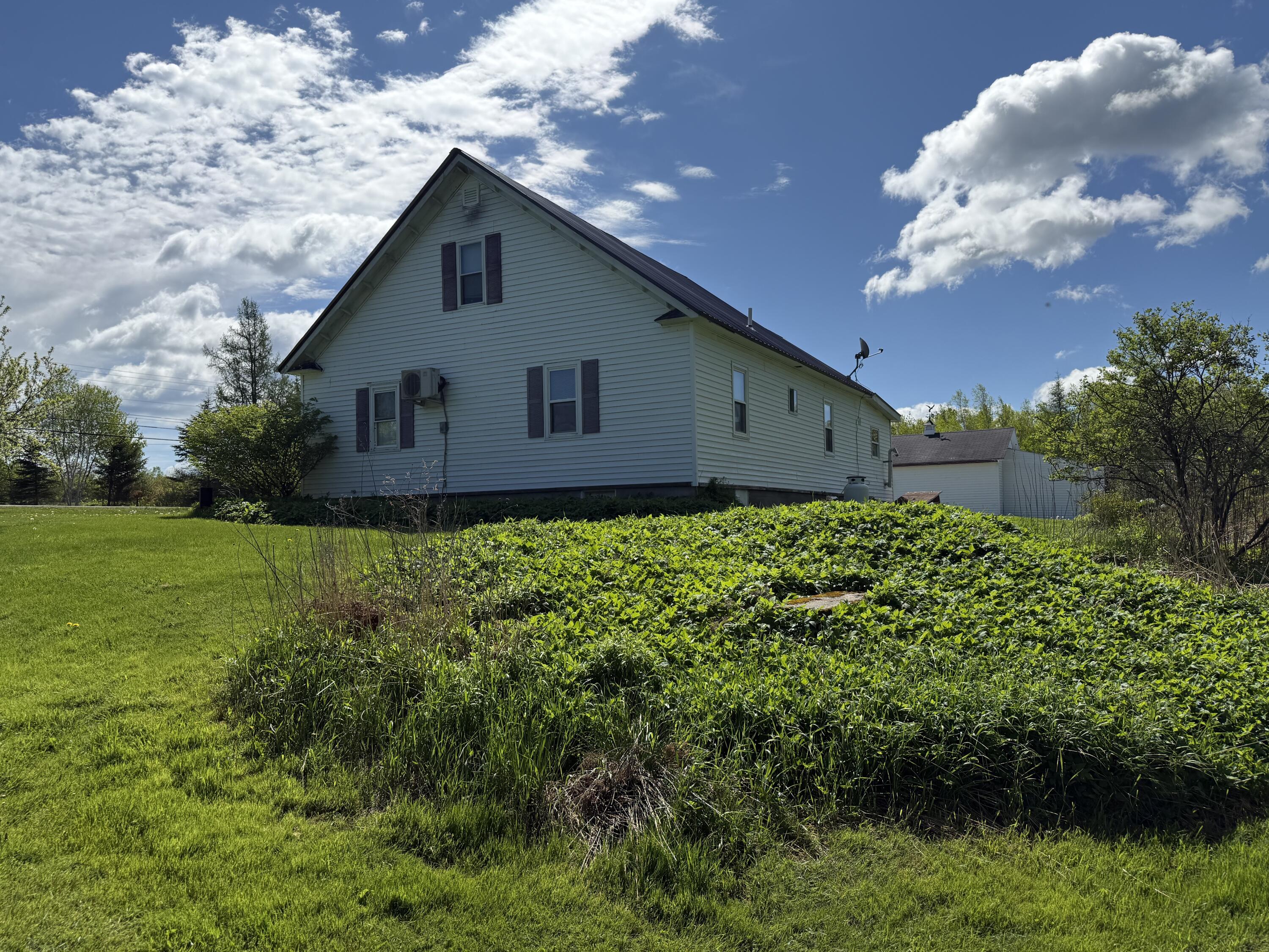 1008 U.s. 1 Brookton Twp ME 04413