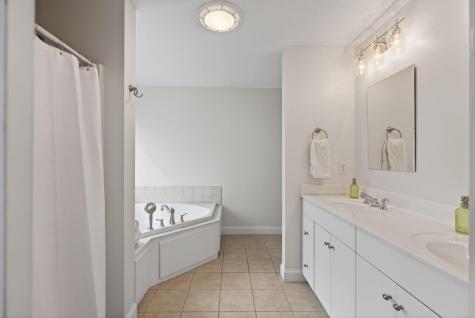 18 Woodspell Road Scarborough ME 04074
