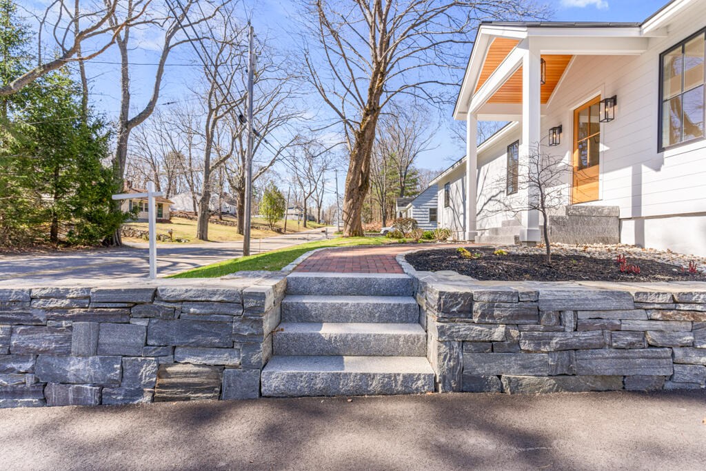 505 Mitchell Road Cape Elizabeth ME 04107