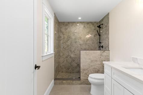 505 Mitchell Road Cape Elizabeth ME 04107