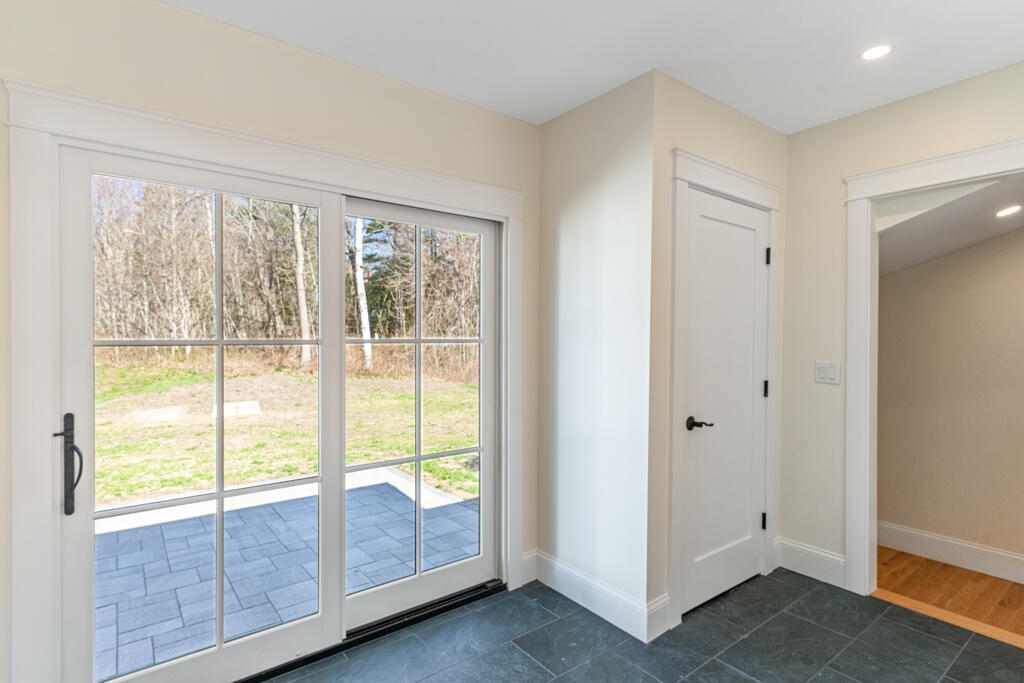505 Mitchell Road Cape Elizabeth ME 04107