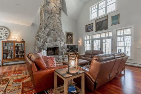 352 Pemasong Lane Yarmouth ME 04096