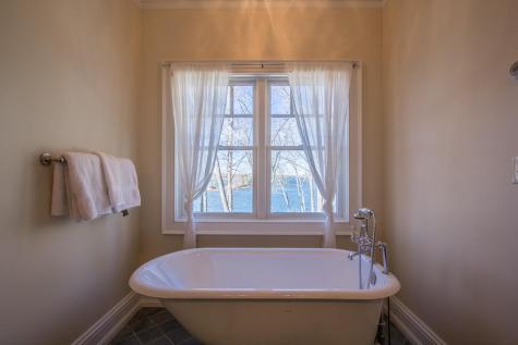 352 Pemasong Lane Yarmouth ME 04096