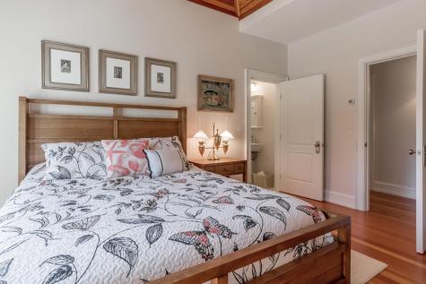 352 Pemasong Lane Yarmouth ME 04096