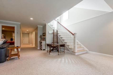 352 Pemasong Lane Yarmouth ME 04096