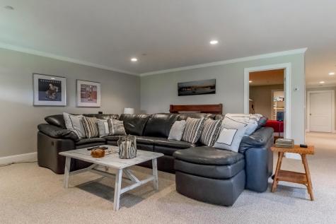 352 Pemasong Lane Yarmouth ME 04096