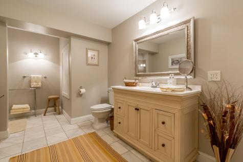 352 Pemasong Lane Yarmouth ME 04096