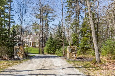 352 Pemasong Lane Yarmouth ME 04096