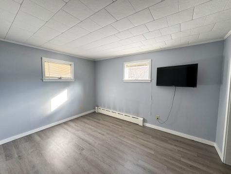 31 Edwards Street Lincoln ME 04457