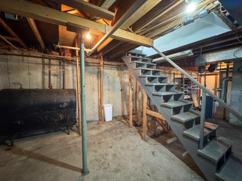 31 Edwards Street Lincoln ME 04457