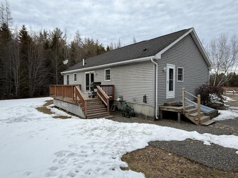 27 Oak Point Road Harrington ME 04643
