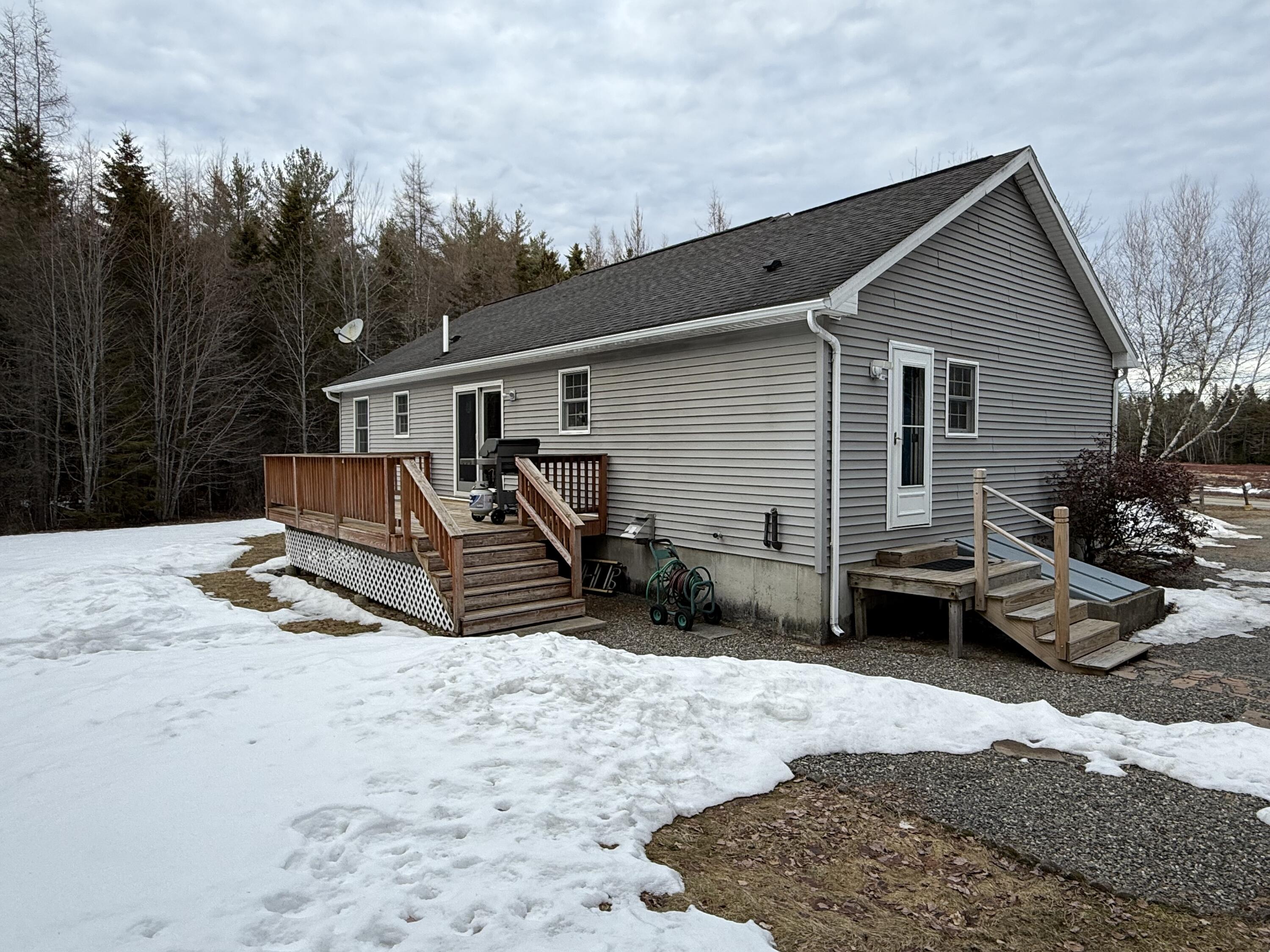 27 Oak Point Road Harrington ME 04643