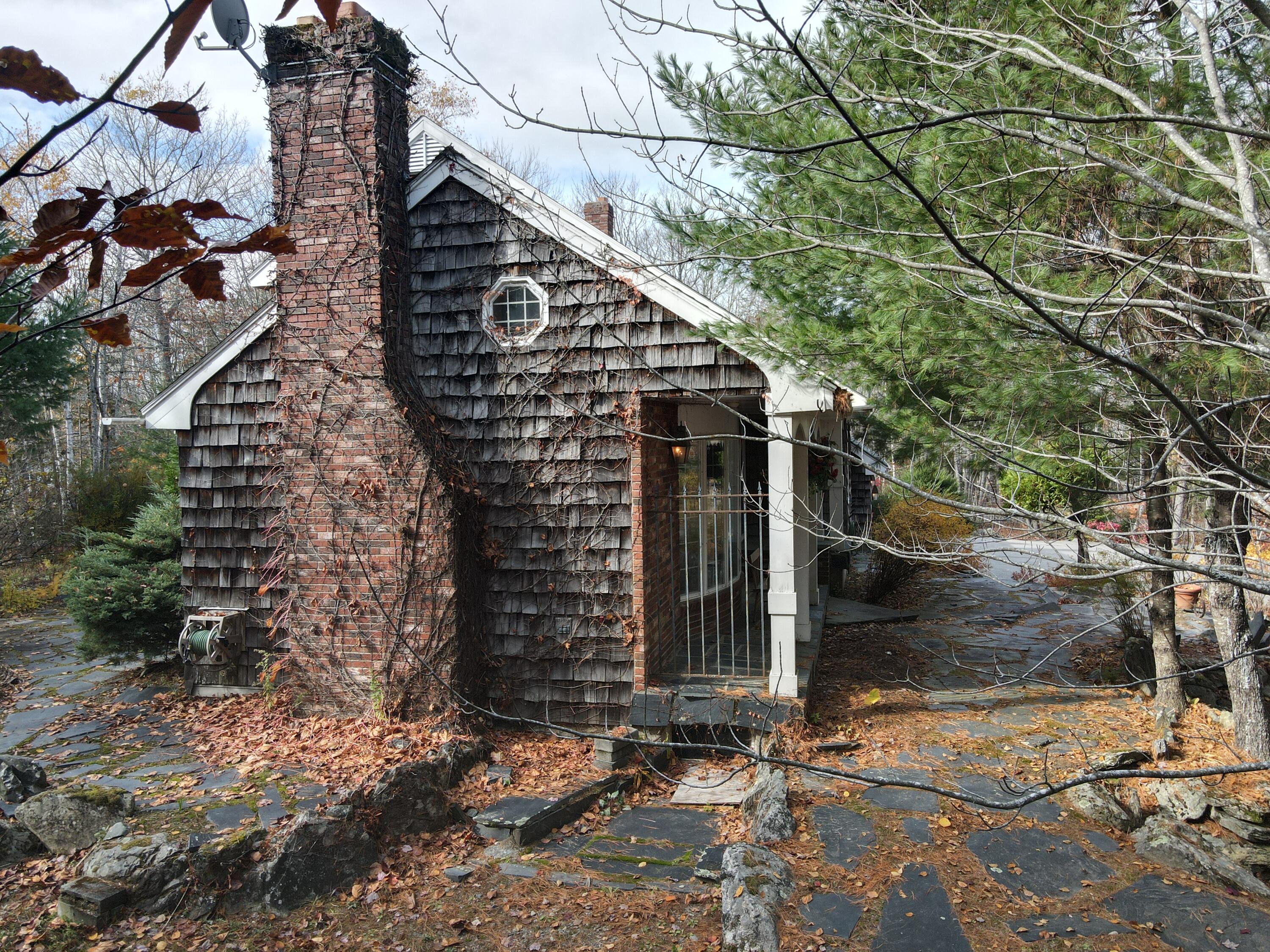 90 Woodridge Road Brewer ME 04412