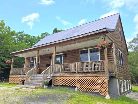 32 Patriot Place Standish ME 04084